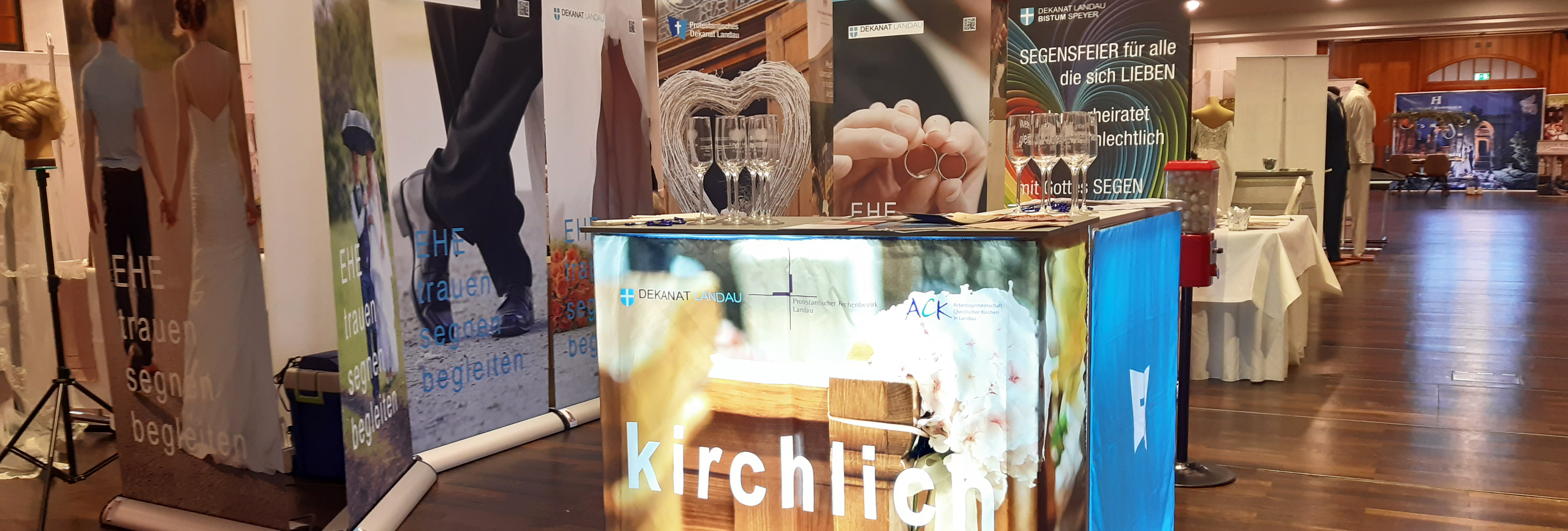 Kirche bei Hochzeitsmesse in Landau